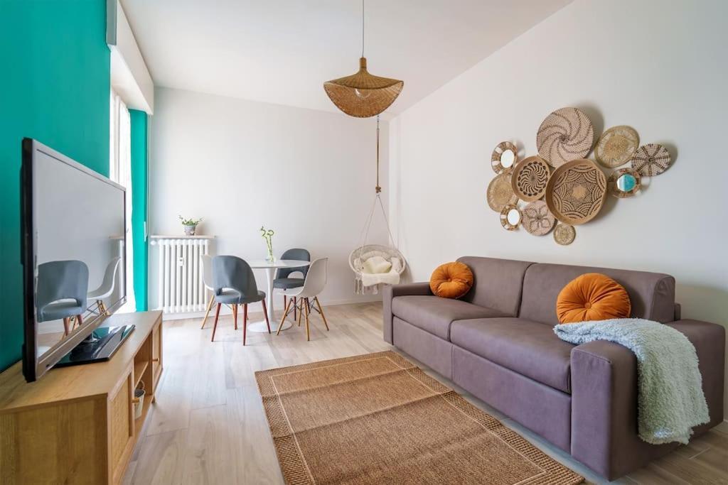 Free Parking Charme&Space Big House Wifi Netlix Milan Bagian luar foto